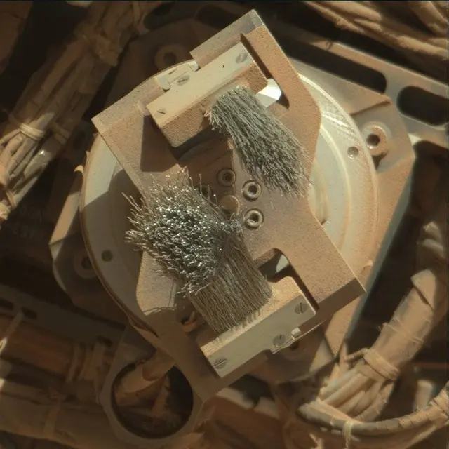 Sol 3887: Mast Camera (Mastcam)