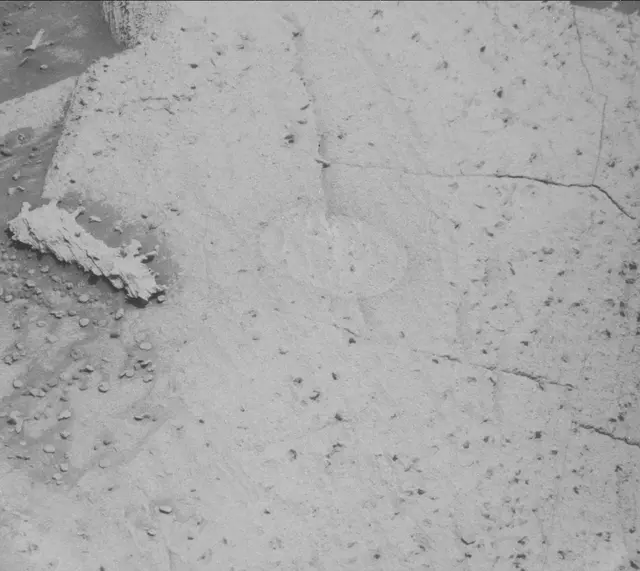 Sol 3887: Mast Camera (Mastcam)