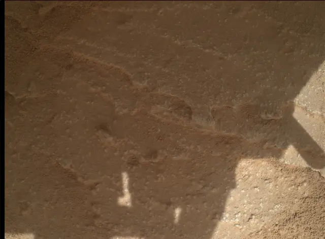 Sol 3887: Mars Hand Lens Imager (MAHLI)