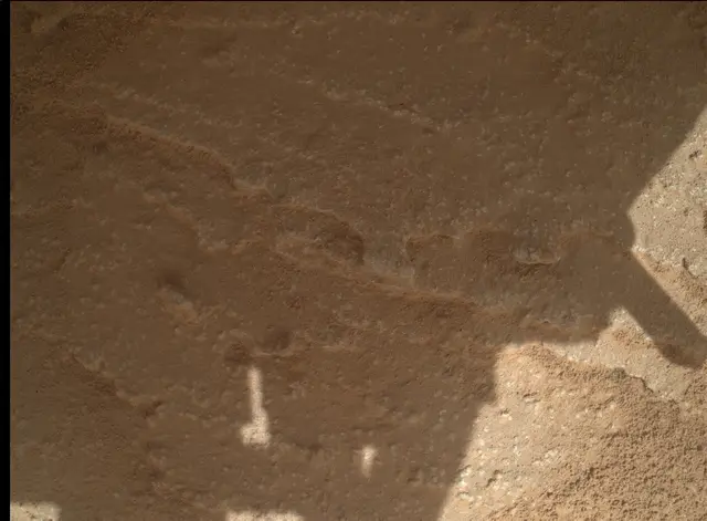 Sol 3887: Mars Hand Lens Imager (MAHLI)