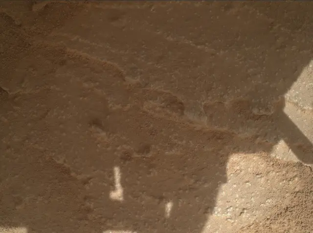 Sol 3887: Mars Hand Lens Imager (MAHLI)