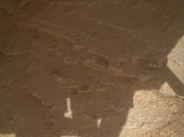 Sol 3887: Mars Hand Lens Imager (MAHLI)