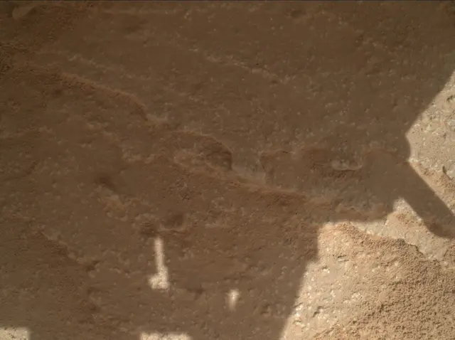 Sol 3887: Mars Hand Lens Imager (MAHLI)
