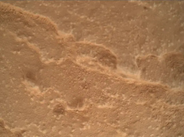 Sol 3887: Mars Hand Lens Imager (MAHLI)