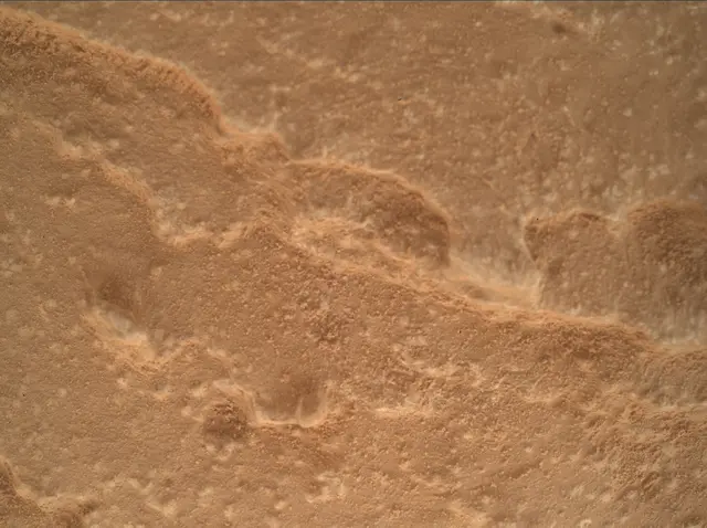 Sol 3887: Mars Hand Lens Imager (MAHLI)