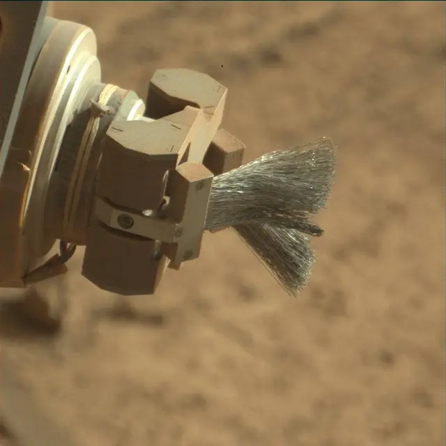 Sol 3889: Mast Camera (Mastcam)