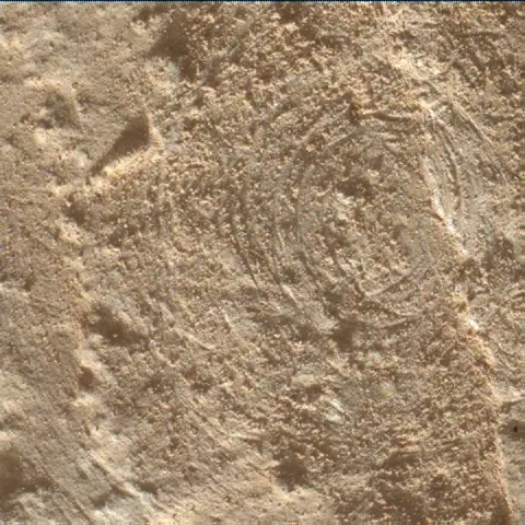 Sol 3889: Mars Hand Lens Imager (MAHLI)