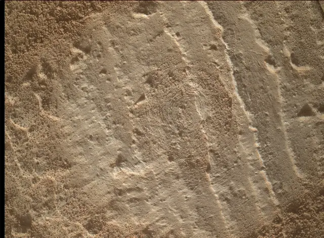 Sol 3889: Mars Hand Lens Imager (MAHLI)