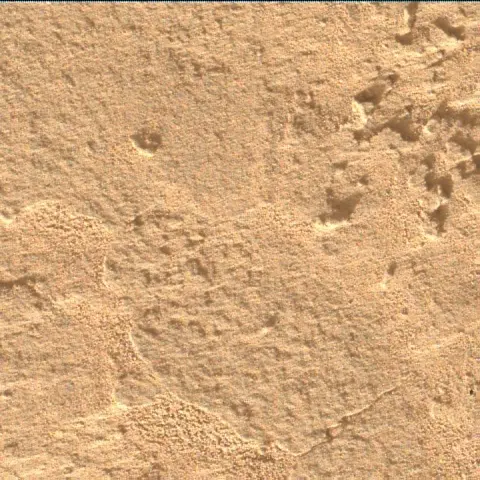 Sol 3889: Mars Hand Lens Imager (MAHLI)