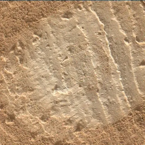 Sol 3889: Mars Hand Lens Imager (MAHLI)