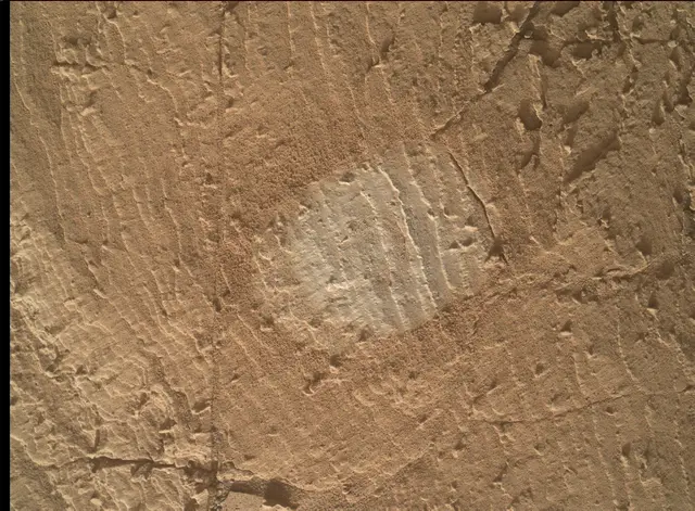 Sol 3889: Mars Hand Lens Imager (MAHLI)