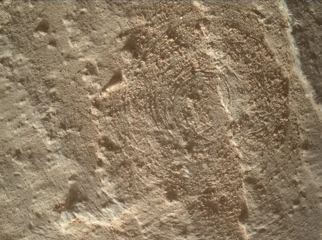 Sol 3889: Mars Hand Lens Imager (MAHLI)