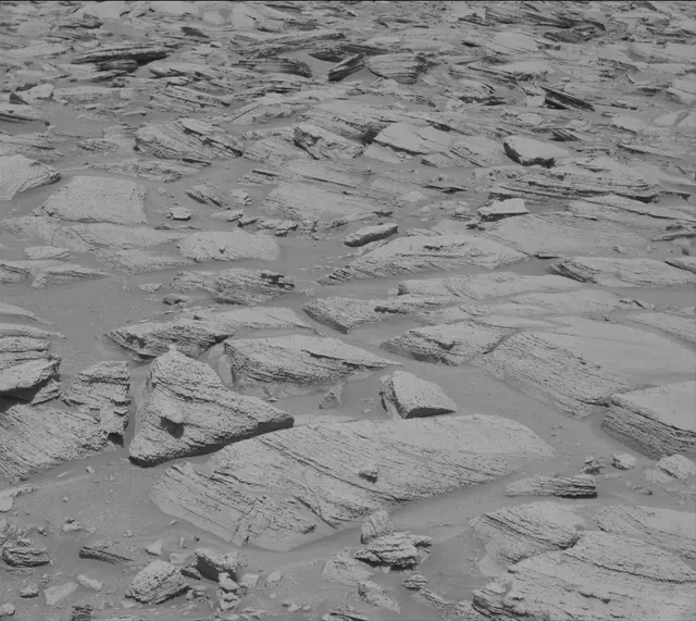 Sol 3890: Mast Camera (Mastcam)