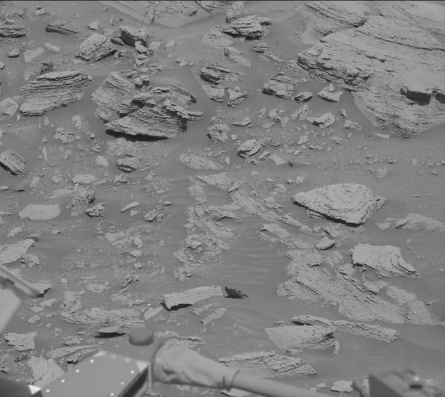Sol 3890: Mast Camera (Mastcam)