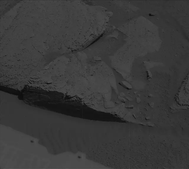 Sol 3890: Mast Camera (Mastcam)
