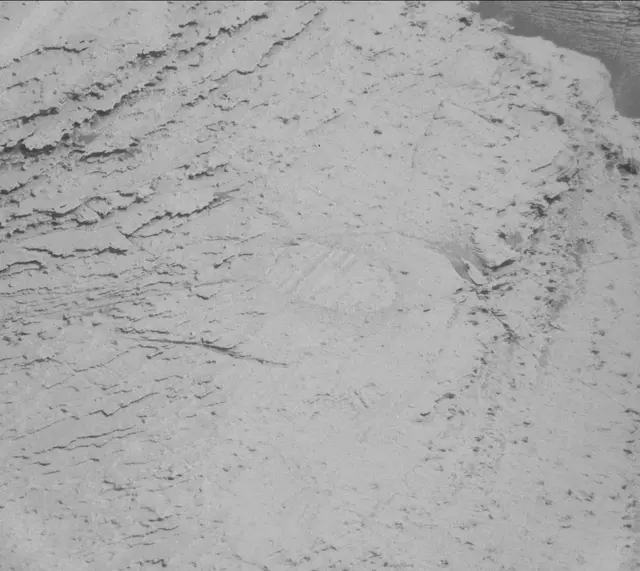 Sol 3890: Mast Camera (Mastcam)