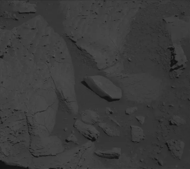 Sol 3890: Mast Camera (Mastcam)