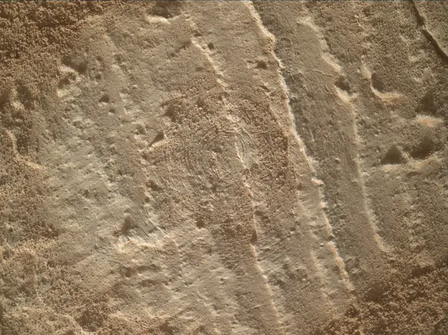 Sol 3890: Mars Hand Lens Imager (MAHLI)