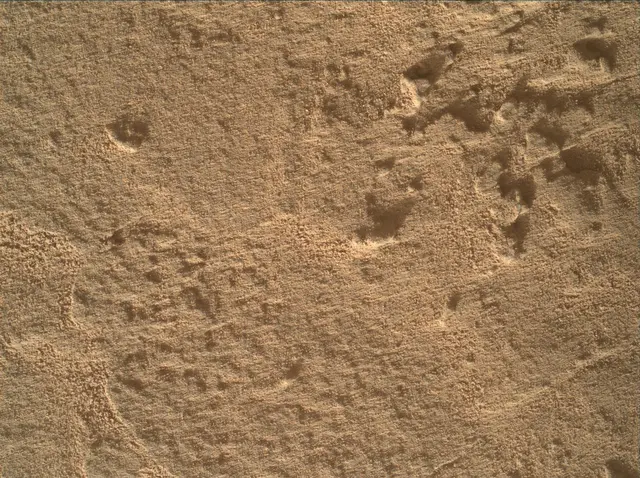 Sol 3890: Mars Hand Lens Imager (MAHLI)