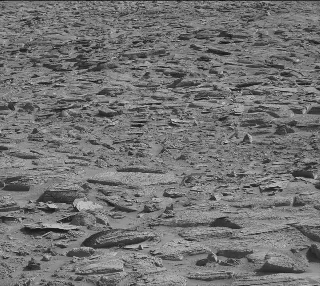 Sol 3892: Mast Camera (Mastcam)