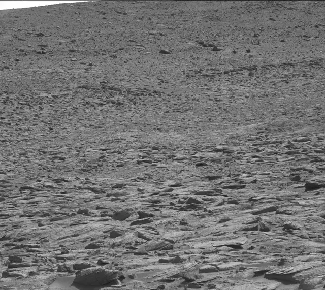 Sol 3892: Mast Camera (Mastcam)