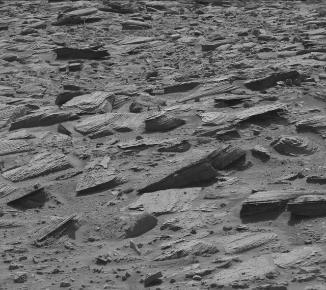 Sol 3892: Mast Camera (Mastcam)
