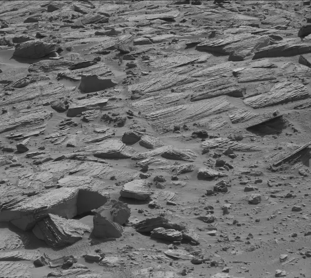Sol 3892: Mast Camera (Mastcam)