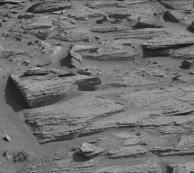 Sol 3892: Mast Camera (Mastcam)
