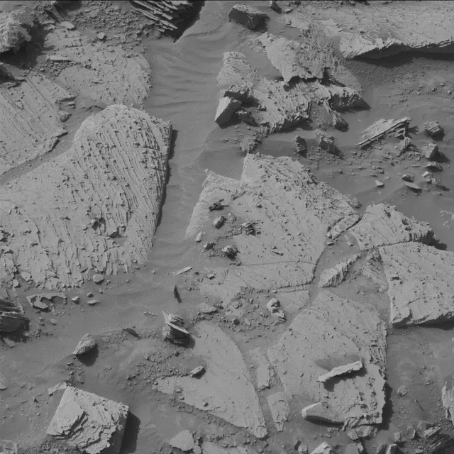 Sol 3892: Mast Camera (Mastcam)