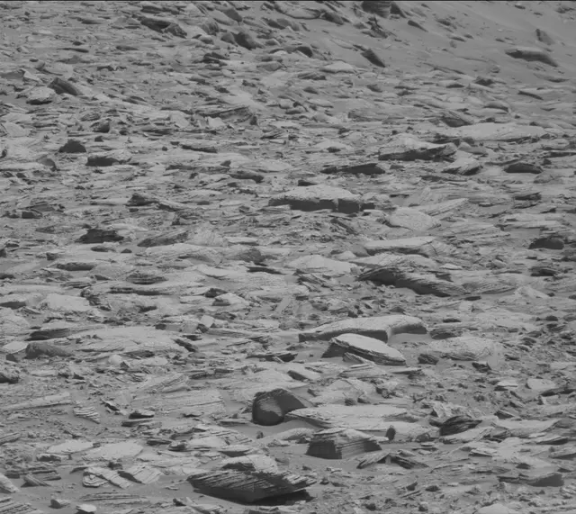 Sol 3892: Mast Camera (Mastcam)