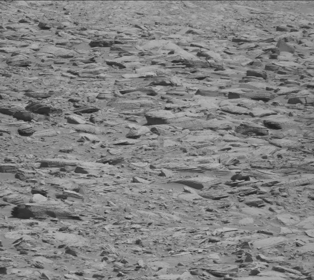 Sol 3892: Mast Camera (Mastcam)