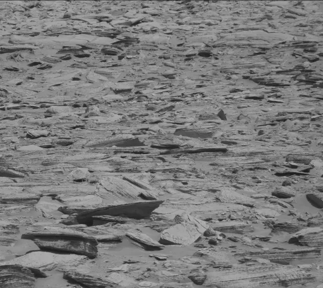 Sol 3892: Mast Camera (Mastcam)