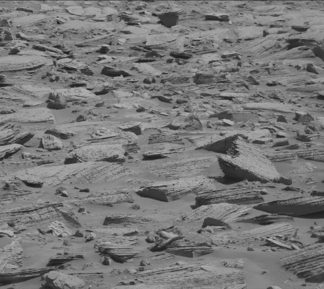 Sol 3892: Mast Camera (Mastcam)