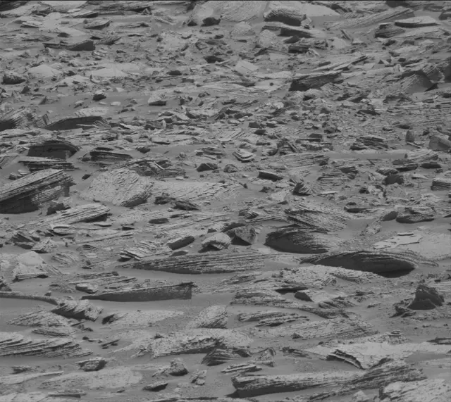 Sol 3892: Mast Camera (Mastcam)