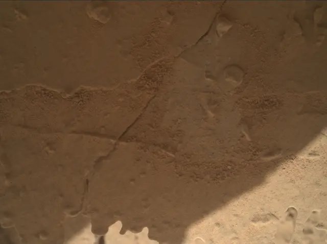 Sol 3892: Mars Hand Lens Imager (MAHLI)