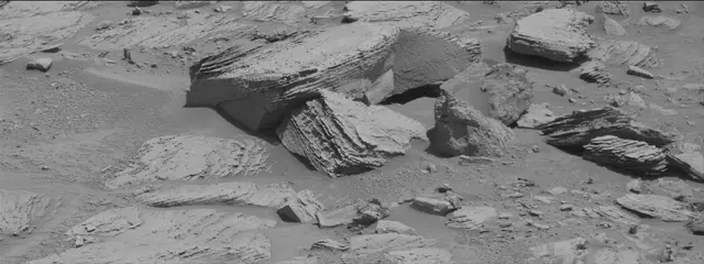 Sol 3894: Mast Camera (Mastcam)