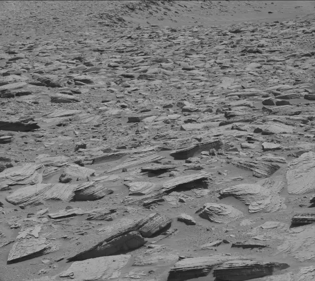 Sol 3894: Mast Camera (Mastcam)