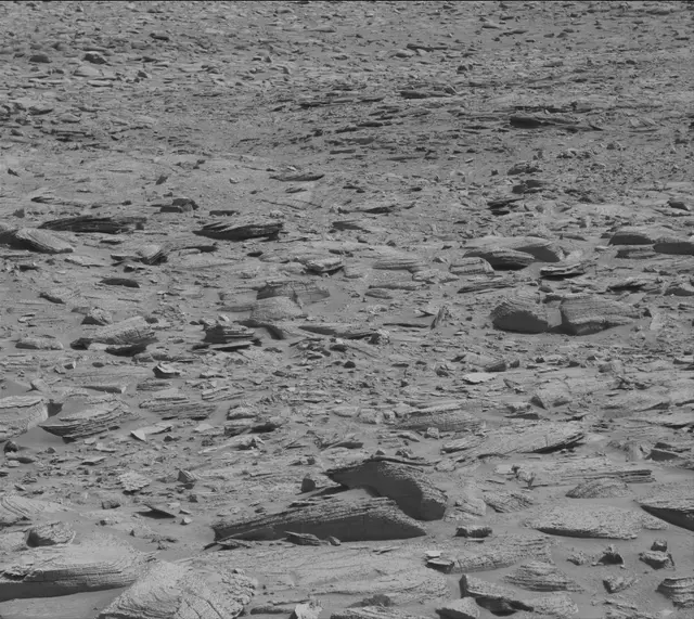 Sol 3894: Mast Camera (Mastcam)