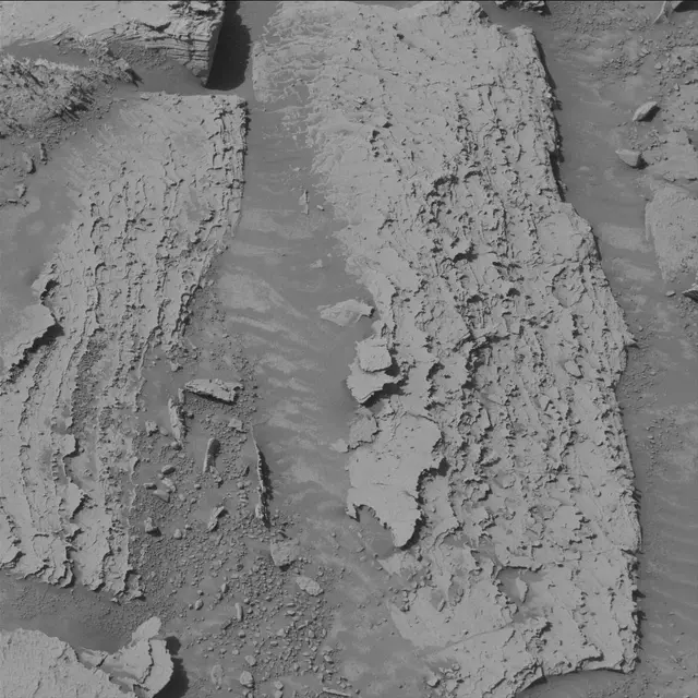 Sol 3894: Mast Camera (Mastcam)