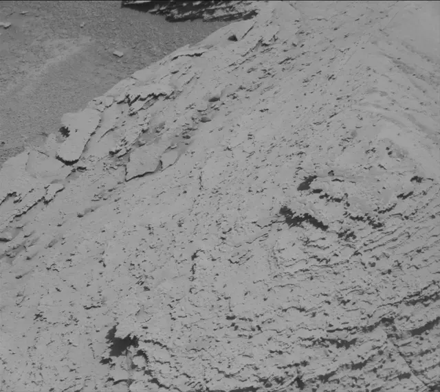 Sol 3894: Mast Camera (Mastcam)