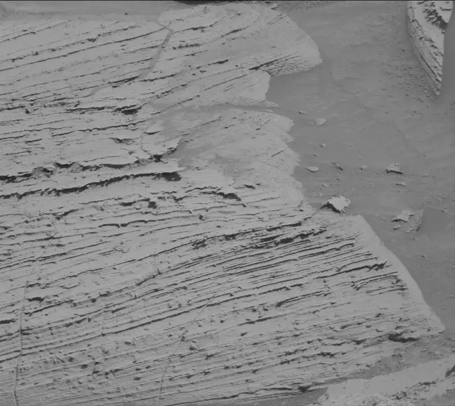 Sol 3894: Mast Camera (Mastcam)