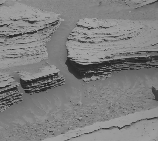 Sol 3894: Mast Camera (Mastcam)