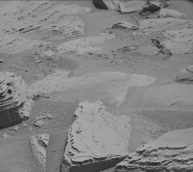 Sol 3894: Mast Camera (Mastcam)