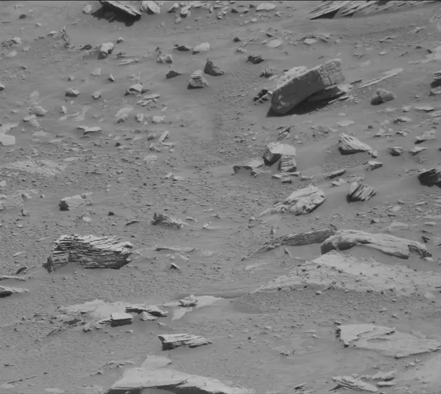 Sol 3894: Mast Camera (Mastcam)