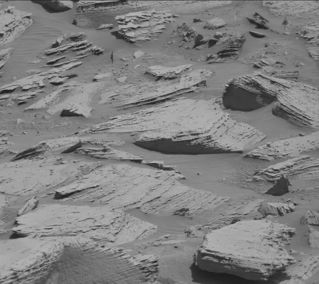 Sol 3894: Mast Camera (Mastcam)
