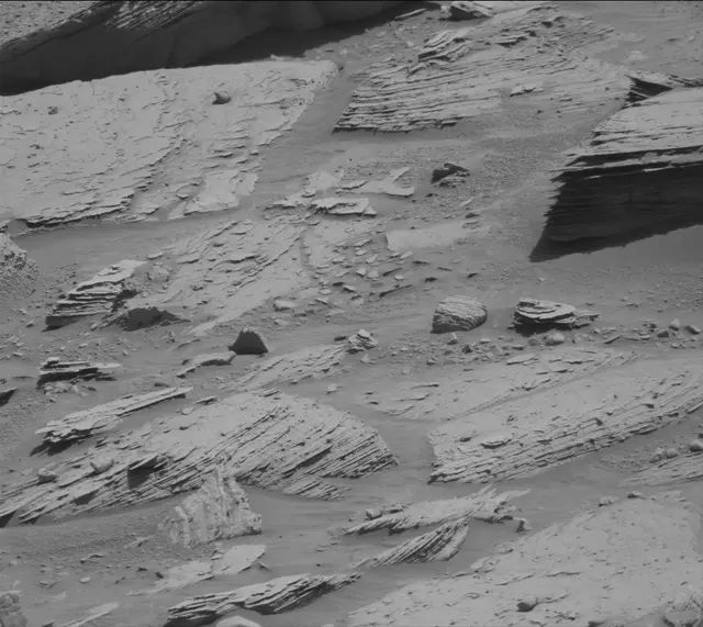 Sol 3894: Mast Camera (Mastcam)