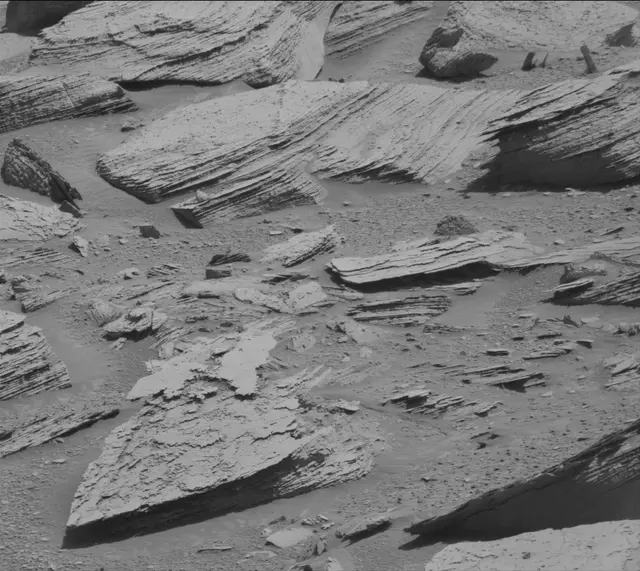 Sol 3894: Mast Camera (Mastcam)