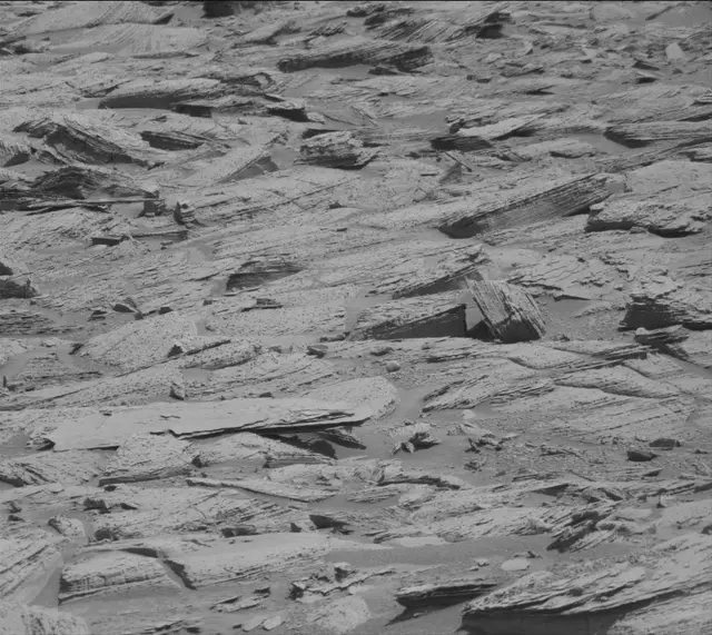 Sol 3894: Mast Camera (Mastcam)