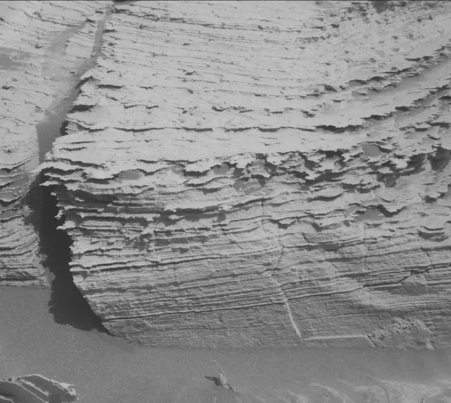 Sol 3894: Mast Camera (Mastcam)