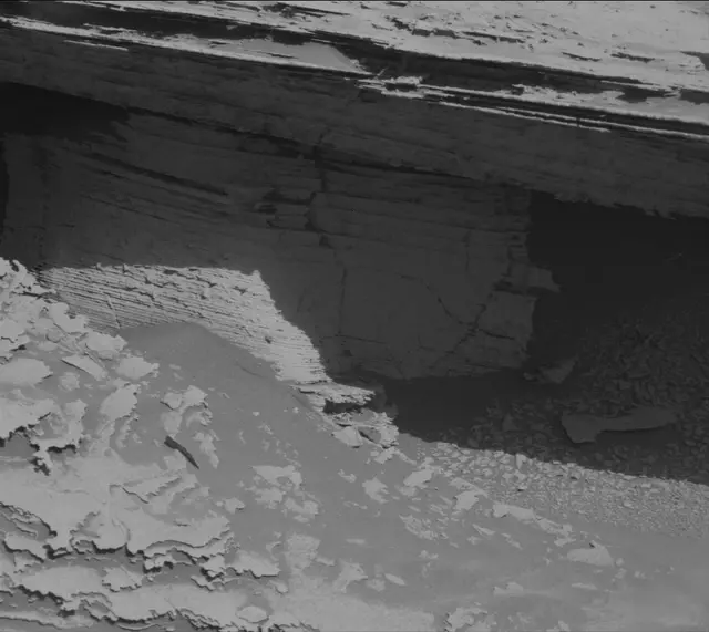 Sol 3894: Mast Camera (Mastcam)